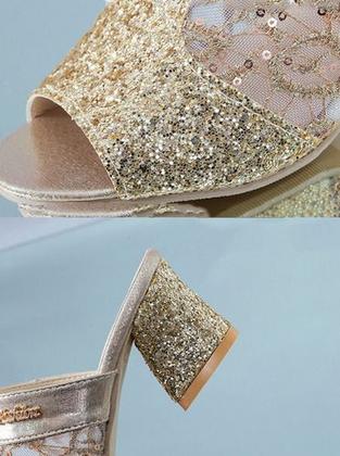 Imagem de Sandálias de lantejoulas com bico aberto