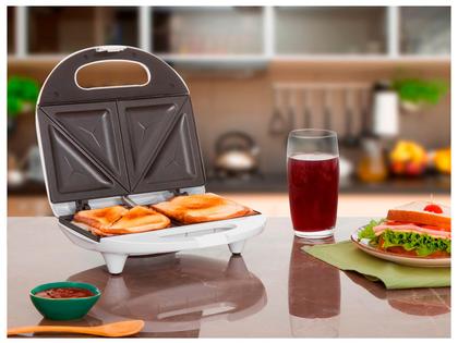 Imagem de Sanduicheira Britânia Bello Pane Branca 750W