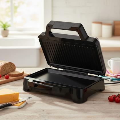 Imagem de Sanduicheira Inox Multiuso Oster Antiaderente 1000w 220v