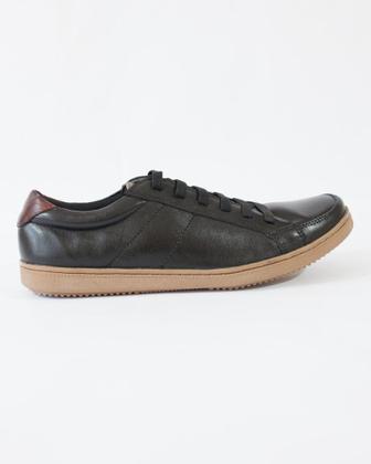 Imagem de Sapatênis perlatto couro preto solado pinhão