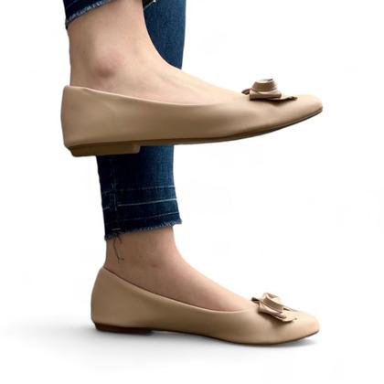 Imagem de Sapatilha Bico Fino Com Laço Acabamento Fosco Comfort Feminino