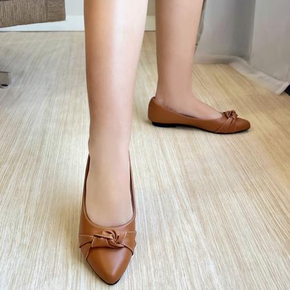 Imagem de Sapatilha Feminina Bico Fino com Detalhe em Nó Caramelo