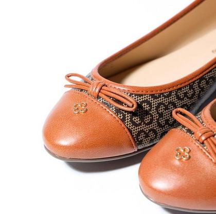 Imagem de Sapatilha Feminina Capodarte Monograma Casual 4019025
