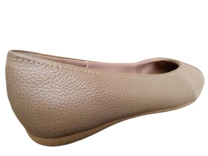 Imagem de Sapatilha feminina Usaflex ortopédica Couro Camel Bico Redondo Bordado com tecido para joanete