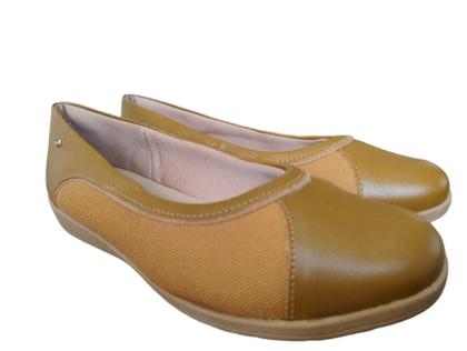 Imagem de Sapatilha feminina Usaflex ortopédica couro com tecido conforto para joanete Bico Redondo