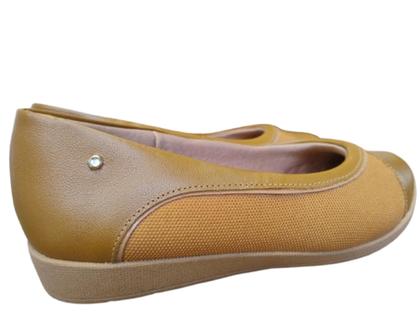 Imagem de Sapatilha feminina Usaflex ortopédica couro com tecido conforto para joanete Bico Redondo