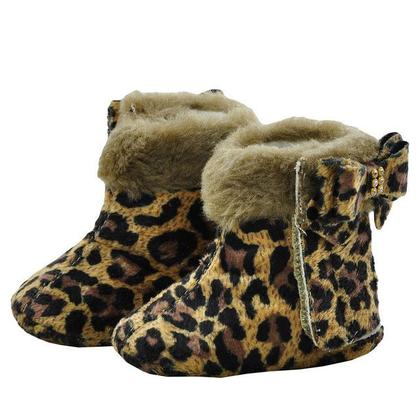 Imagem de Sapatinho de Bebê Bicho de Pé - Bota Feminina c/ Fecho e Laço - Camurça Sintética Onça com Pelúcia - Chocolate
