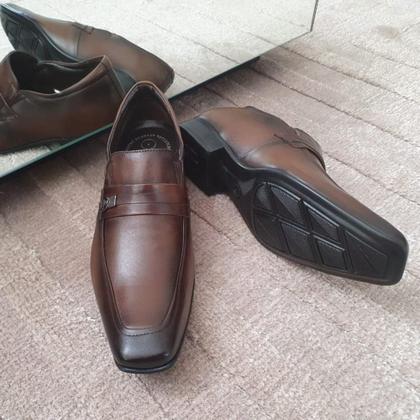 Imagem de Sapato com Salto Interno Jota Pe Marrom 79503