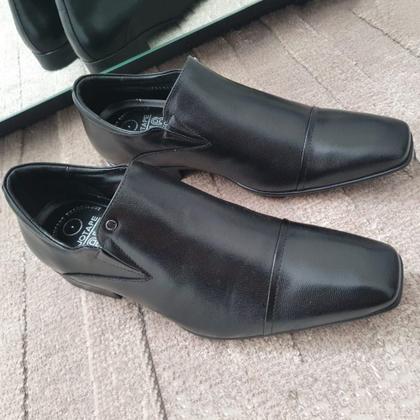 Imagem de Sapato com Salto Interno Jota Pe Preto + Cinto 79510