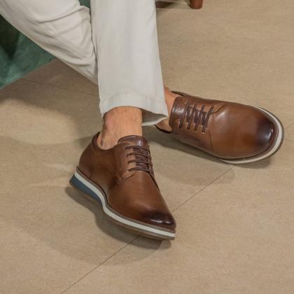 Imagem de Sapato Jota Pe Casual Marrom em Couro + Cinto Navagio 84906