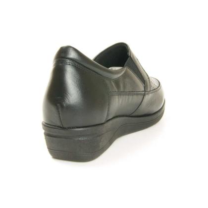 Imagem de Sapato Pierrô feminino ortopédico com elástico couro cor preto