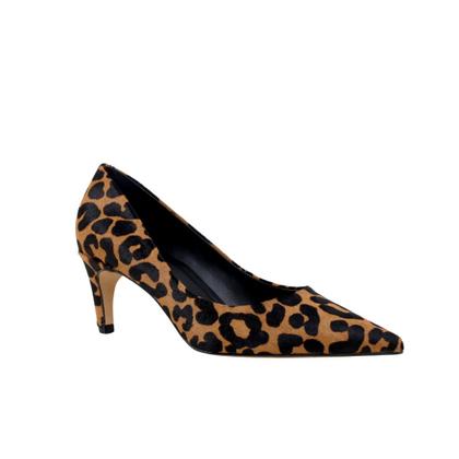 Imagem de Scarpin Animal Print Carrano Essential Couro Salto Médio Fino 6,3cm