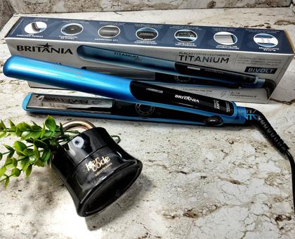 Imagem de Secador De Cabelo Philco Profissional 2200w Ions Ar Quente Frio Stilo Bivolt Com Difusor Cachos Prancha Titanium Progressiva Blue 220ºc