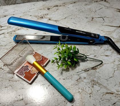 Imagem de Secador De Cabelo Philco Profissional 2200w Ions Ar Quente Frio Stilo Bivolt Com Difusor Cachos Prancha Titanium Progressiva Blue 220ºc