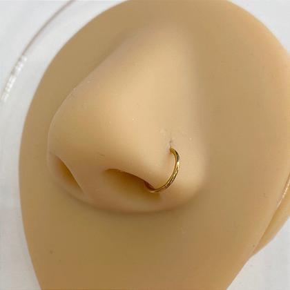 Imagem de SEGMENTO TITÂNIO NARIZ CLICKER - Argolinha Hipoalergênica com Fecho Clicker