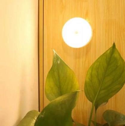 Imagem de Sensor de Iluminaria De Presença Led Luz Noturna Inteligente e Pratico