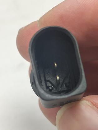 Imagem de Sensor de Temperatura Externa do Ar Aud A1 A3 A4 A6 Q3 Q5 Jetta Passat Amarok Bora Fox Fusca Gol Golf Polo UP 8z0820535