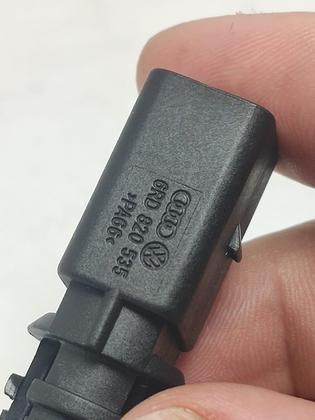 Imagem de Sensor de Temperatura Externa do Ar Aud A1 A3 A4 A6 Q3 Q5 Jetta Passat Amarok Bora Fox Fusca Gol Golf Polo UP 8z0820535