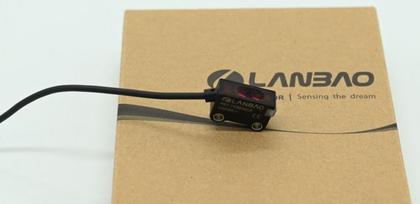 Imagem de SENSOR FOT. BARREIRA MINI RETANGULAR PST-TM2DPOR-F3 + PST-TM2DR-F3 NA PNP 10-30Vdc Saida Con. M8 3P Sn: 2m - LANBAO