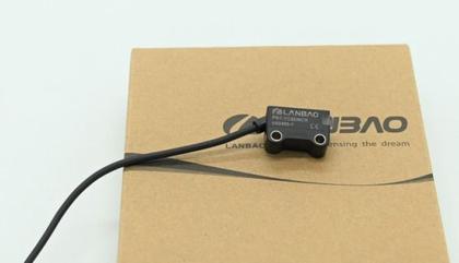 Imagem de SENSOR FOT. BARREIRA MINI RETANGULAR PST-TM2DPOR-F3 + PST-TM2DR-F3 NA PNP 10-30Vdc Saida Con. M8 3P Sn: 2m - LANBAO