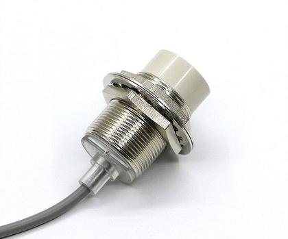 Imagem de SENSOR INDUT. M30 TR30-15DP3 NA+NF PNP 10-30Vdc CABO 2m 4 fios - Sn 15mm - AOTORO