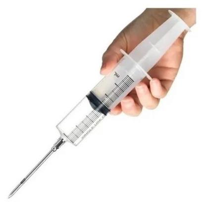 Imagem de Seringa para injetar temperos frangos carne natal