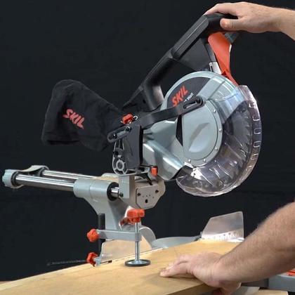 Imagem de Serra Meia Esquadria 10" 1800 Watts Braço Telescópico 110 Volts - F0123311AB-000 - SKIL