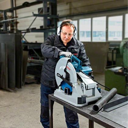 Imagem de Serra Rápida Portátil 12Pol 2000W C/Disco Gcd 12 Jl Bosch