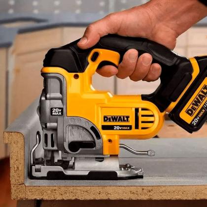 Imagem de Serra Tico-Tico 20V Max Ions Lítio sem Bateria Dewalt DCS331-B3