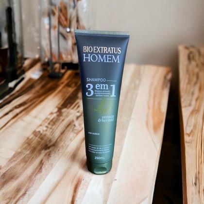 Imagem de Shampoo 3 Em 1 Limpeza, Condicionamento E Barbear 250 Ml