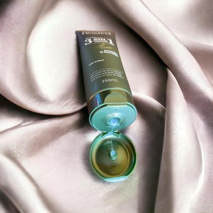 Imagem de Shampoo 3 Em 1 Limpeza, Condicionamento E Barbear 250 Ml