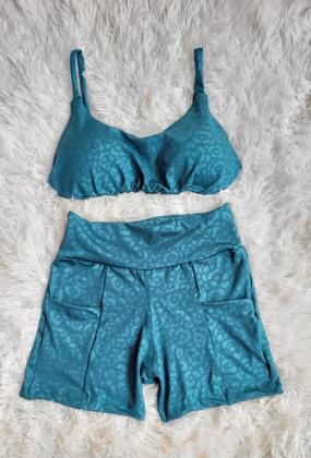 Imagem de Short Com Bolso e Top com bojo Conjunto Academia Fitness