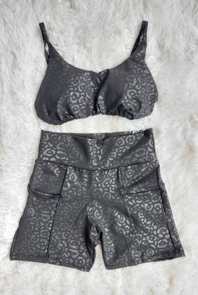 Imagem de Short Com Bolso e Top com bojo Conjunto Academia Fitness
