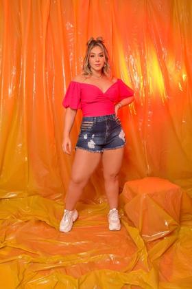 Imagem de Short Plus Size Jeans Com Bolso Vazado