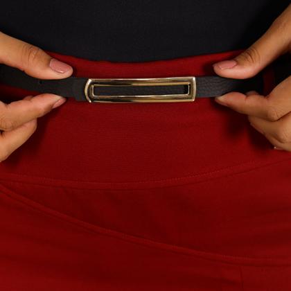 Imagem de Short Saia Feminino Plus Size Alfaiataria Social Fenda Lateral Com Cinto