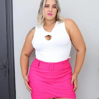 Imagem de Short Saia Plus Size Modelagem Grande Cós Alto Pregas Cinto