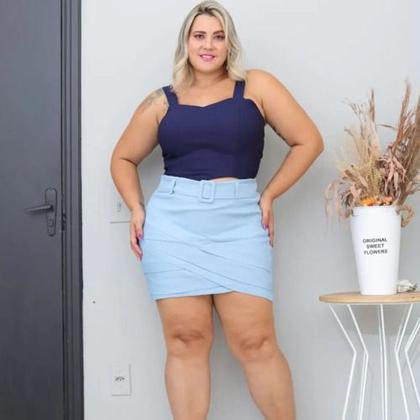 Imagem de Short Saia Plus Size Modelagem Grande Cós Alto Pregas Cinto
