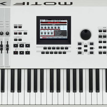 Sintetizador Yamaha Motif XF8 88 Teclas - Equipamento de DJ