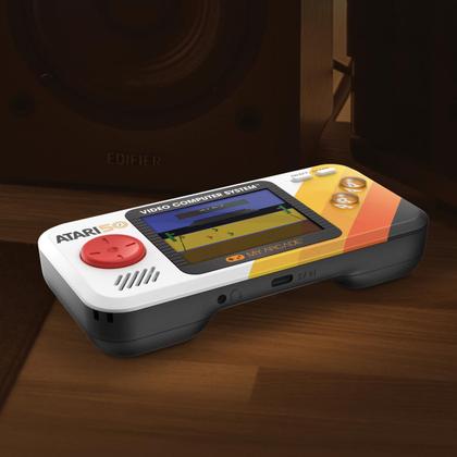 Imagem de Sistema de videogame portátil My Arcade Atari Pocket Player Pro