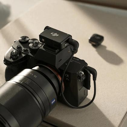 Imagem de Sistema Microfone DJI Mic Mini Wireless Câmera e Smartphone