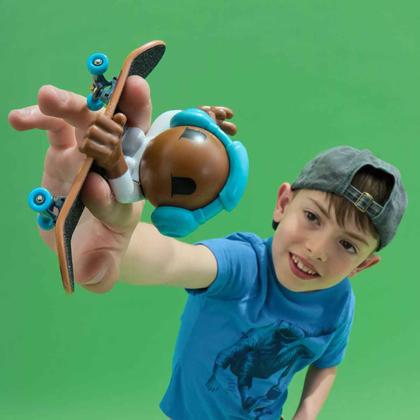 Imagem de Skate de Dedo e Boneco SK8 CREW (Fone Azul) 96mm - Tech Deck