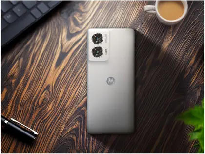 Imagem de Smartphone Motorola Edge 50 Fusion 256GB Light Blue Vegan Leather 5G 8GB RAM 6,7" Câmera Sony Dupla Selfie 32MP Dual Chip