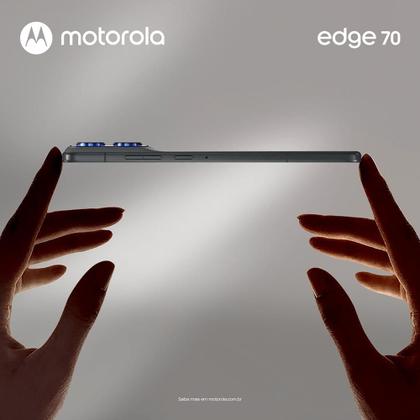 Imagem de Smartphone Motorola Edge 70, 5G, Gadget Gray, 256GB, 8GB RAM e Câmera Tripla de 50MP