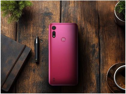 Smartphone Motorola Moto E6i 32GB Pink 4G 2GB RAM Tela 6,1” Câm. Dupla + Selfie 5MP Imagem de Smartphone Motorola Moto E6i 32GB Pink 4G 2GB RAM Tela 6,1” Câm. Dupla + Selfie 5MP