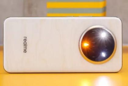 Imagem de Smartphone realme gt 7 pro rmx5011 nfc dual sim de 512gb 12gb ram de 6.78 50508mp 16mp galaxy grey