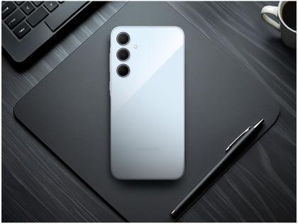 Imagem de Smartphone Samsung Galaxy A35 128GB Azul Claro 5G 6GB RAM 6,6" Câm. Tripla + Selfie 13MP Dual Chip