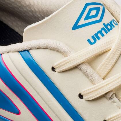 Imagem de Society Umbro Pro 5 Bump Club Unissex Branco -