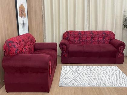 Sofá 2 e 3 Lugares Vinho com Floral 600/426 Viena - Alpoim Imagem de Sofá 2 e 3 Lugares Vinho com Floral 600/426 Viena