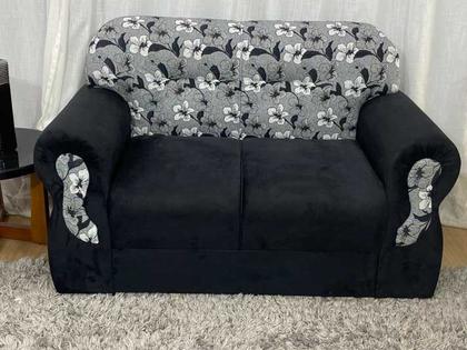 Imagem de Sofá 2 Lugares Preto com Floral 601/37 Viena