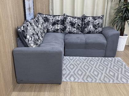 Sofá Canto Cinza Claro com Floral 605/37 Belo - Alpoim Imagem de Sofá Canto Cinza Claro com Floral 605/37 Belo
